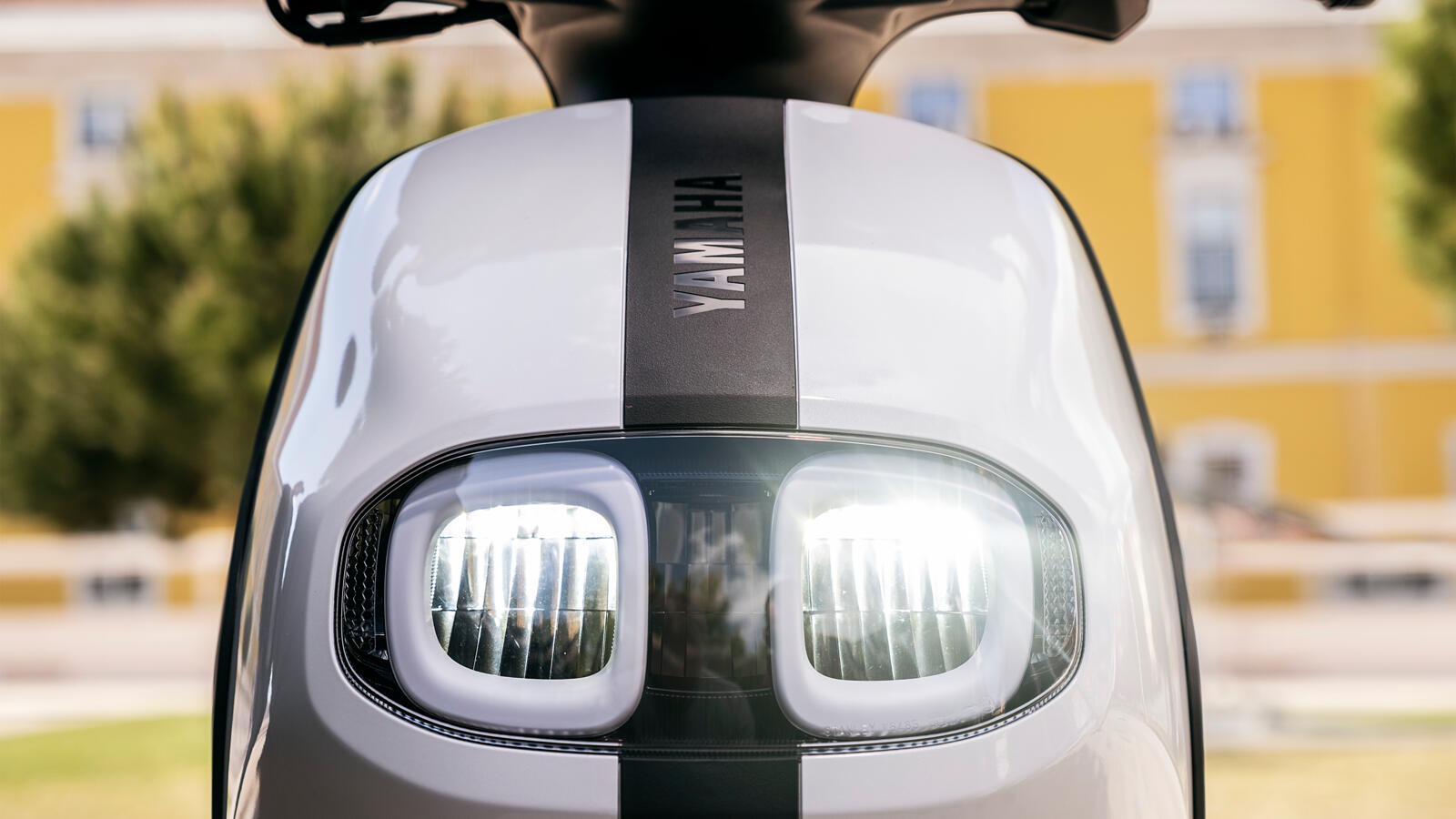 Hello Neo : Yamaha Electric Scooter